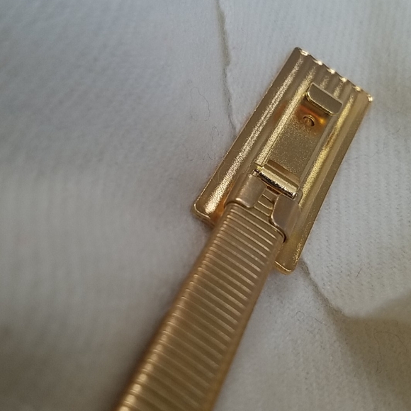 Gold metal stretchy belt main image 2